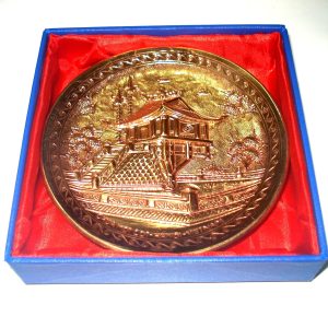 Bộ đĩa đồng đỏ trong hộp