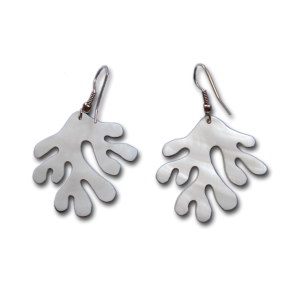 Hoa tai san hô trắng