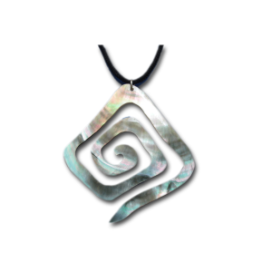 Mặt dây chuyền hình giun xác đen