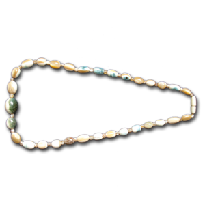 Tràng hạt xoàn ốc biển