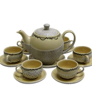 Bộ trà dáng Minh Long men nứt, trên miệng và trong lòng men vàng vẽ dải lụa đen